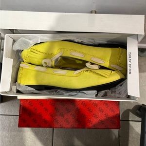 Momo low top shoes paradise yellow